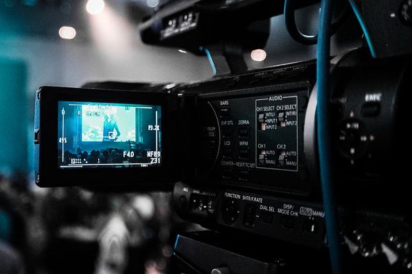Czym różnią się produkcje wideo dla różnych branż?